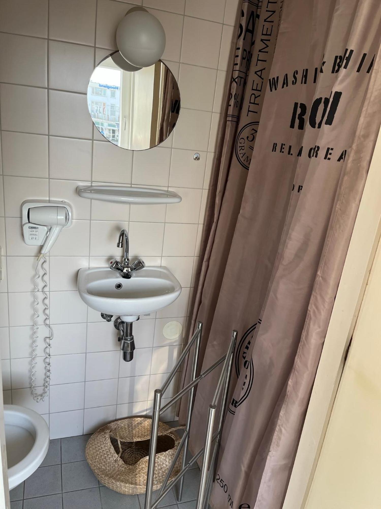Hotel Noordzee Зандфорт Экстерьер фото