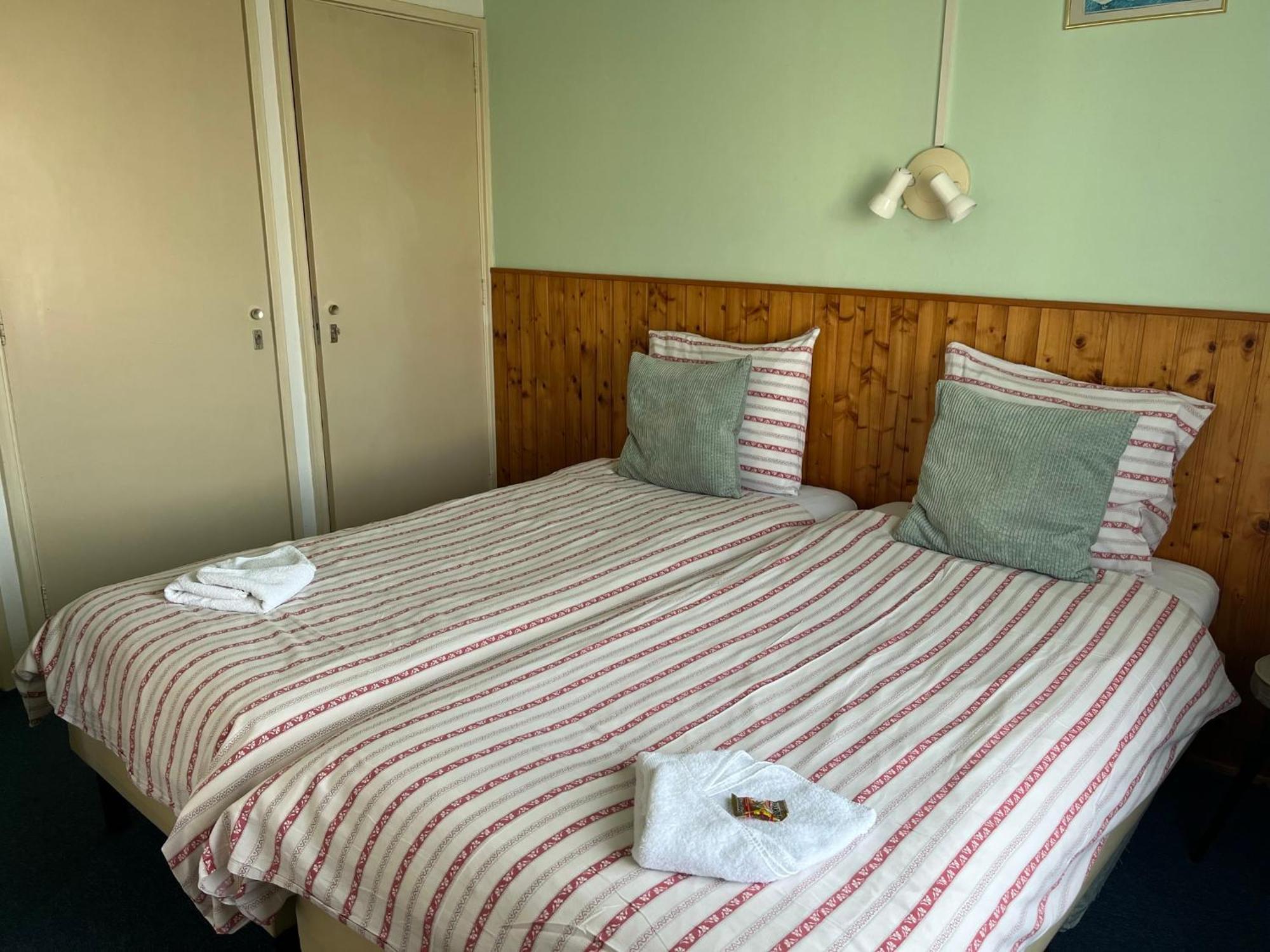 Hotel Noordzee Зандфорт Экстерьер фото